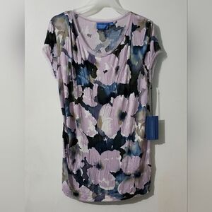 Vera Wang Women's Floral Print Top. NWT.